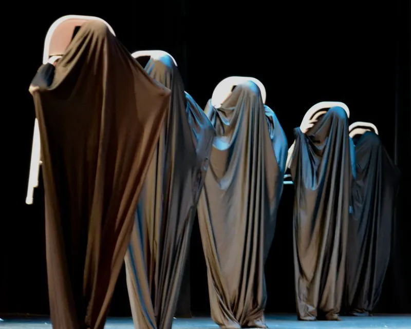 Performance company Contours Performance company Contours